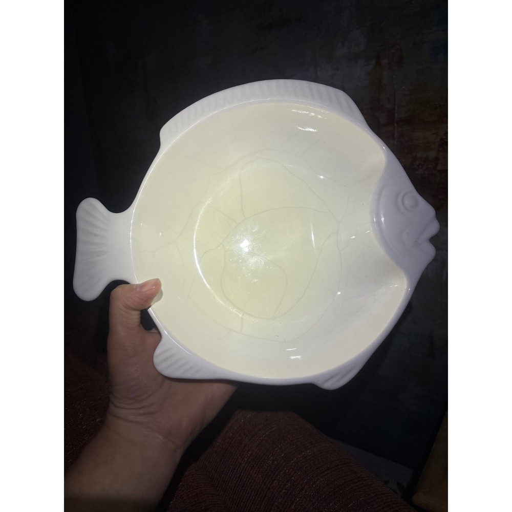 Vintage Pfaltzgraff White Ceramic Fish Seafood Bake & Server Bowl 245 USA